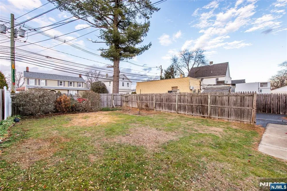 189 Washington Avenue 2nd Floor Little Ferry, NJ 07643