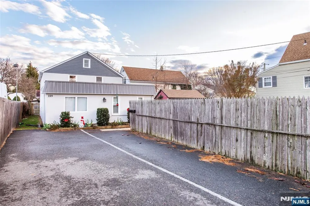 189 Washington Avenue 2nd Floor Little Ferry, NJ 07643