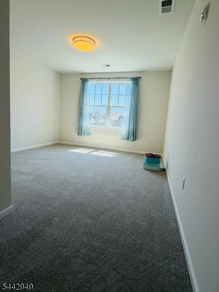 907 Greenland Sq Highland Park, NJ 08904