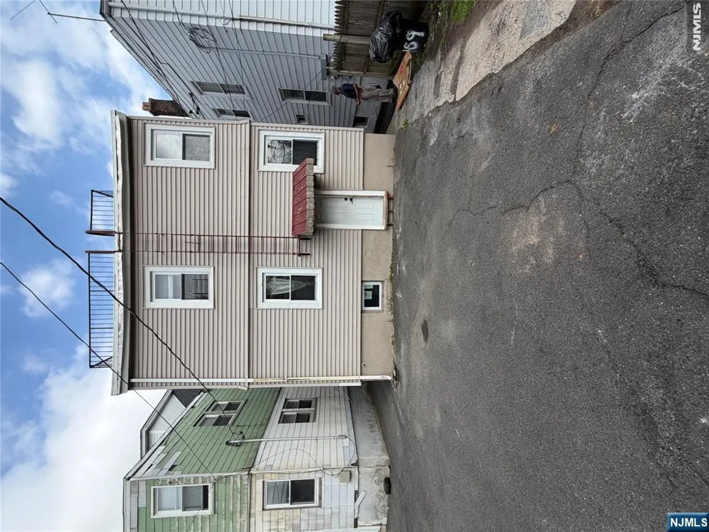 459 Norwood Street East Orange, NJ 07018