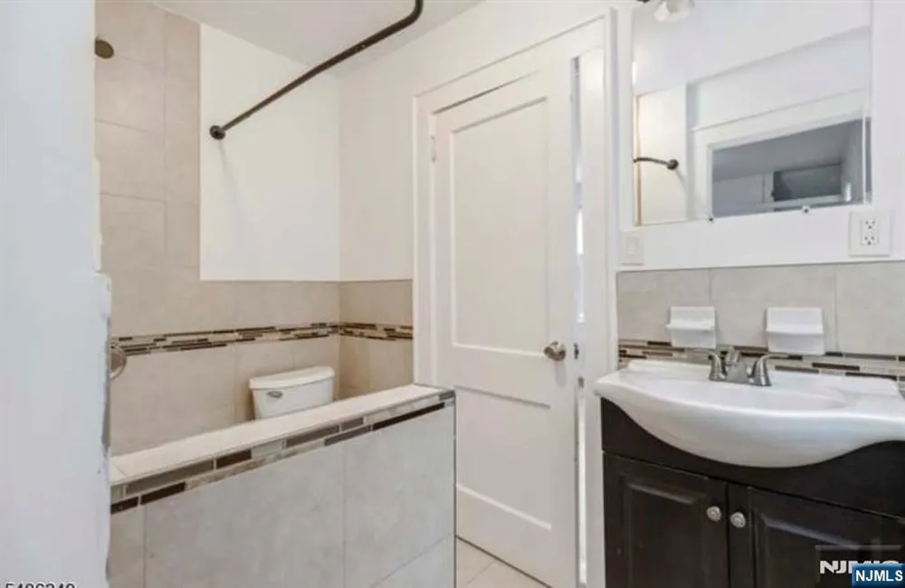 459 Norwood Street East Orange, NJ 07018