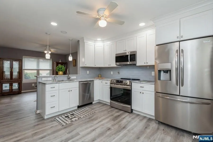 678 Bloomfield Avenue 678 West Caldwell, NJ 07006