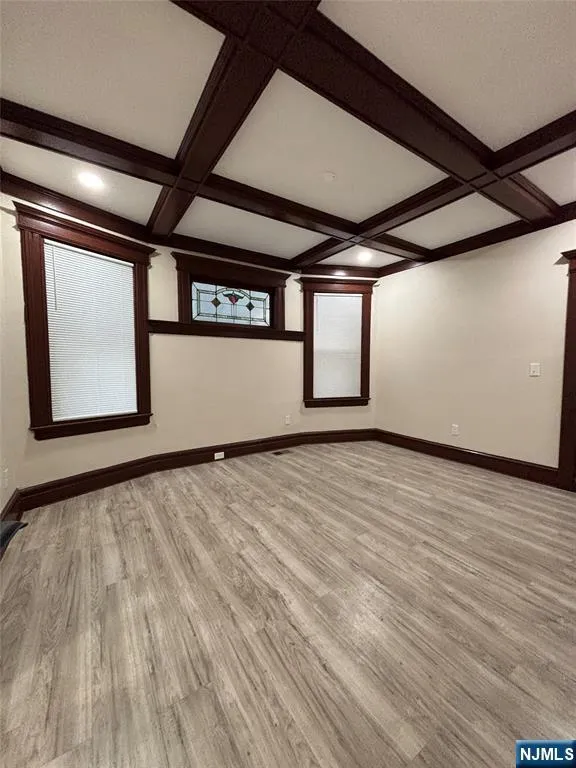 811 13th Street Newark, NJ 07108