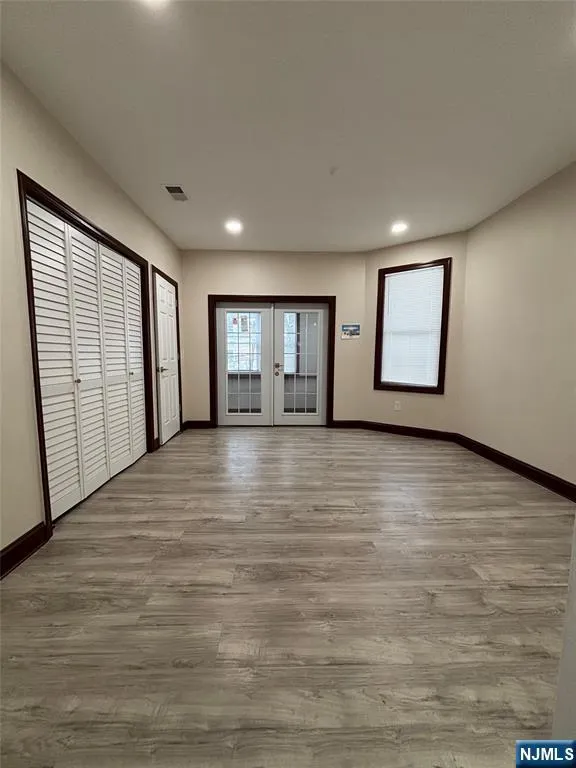 811 13th Street Newark, NJ 07108