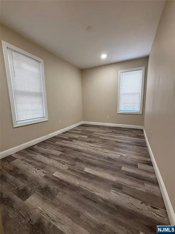 811 13th Street Newark, NJ 07108