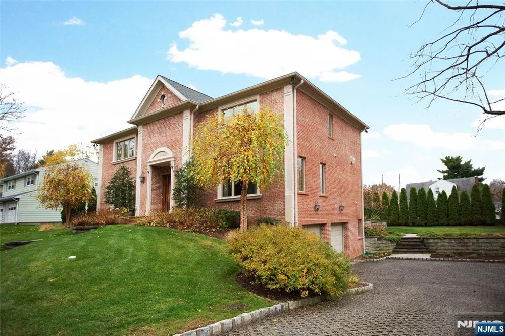 146 Palisade Avenue Cresskill, NJ 07626