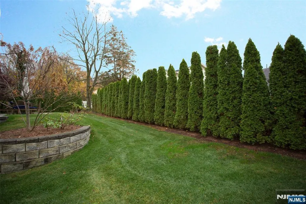 146 Palisade Avenue Cresskill, NJ 07626