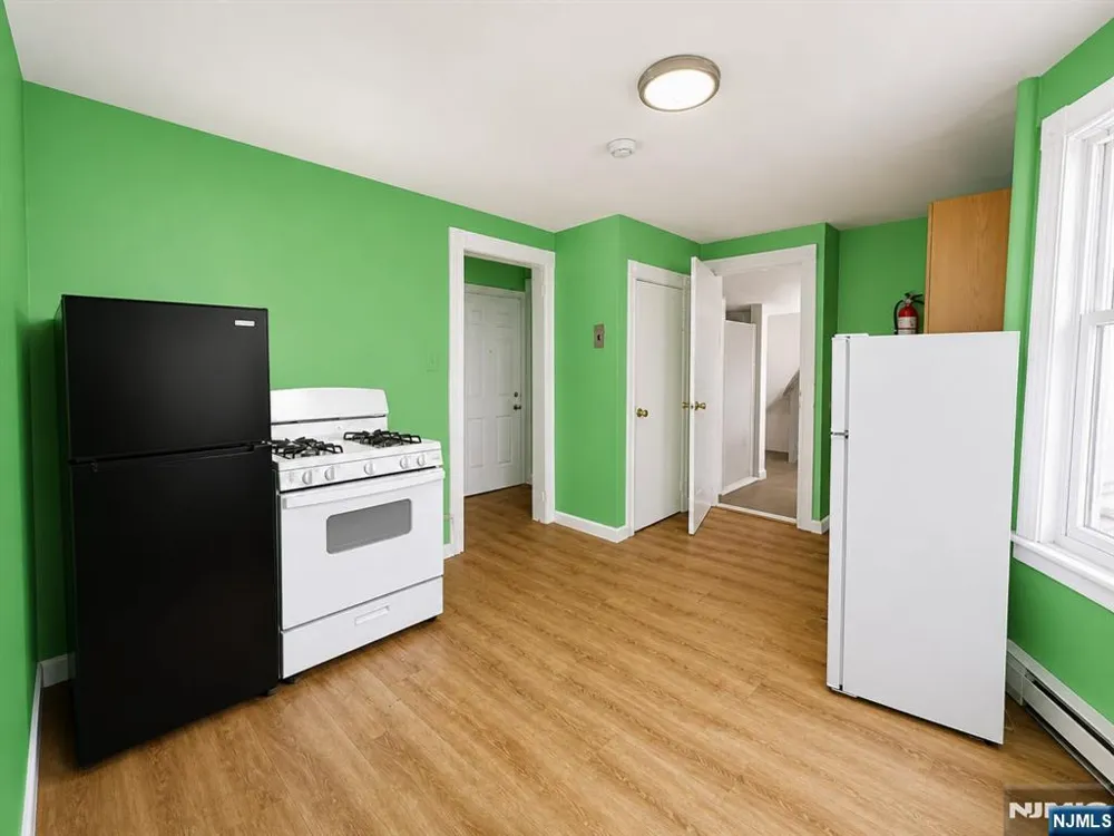 276 Atlantic Street Paterson, NJ 07503