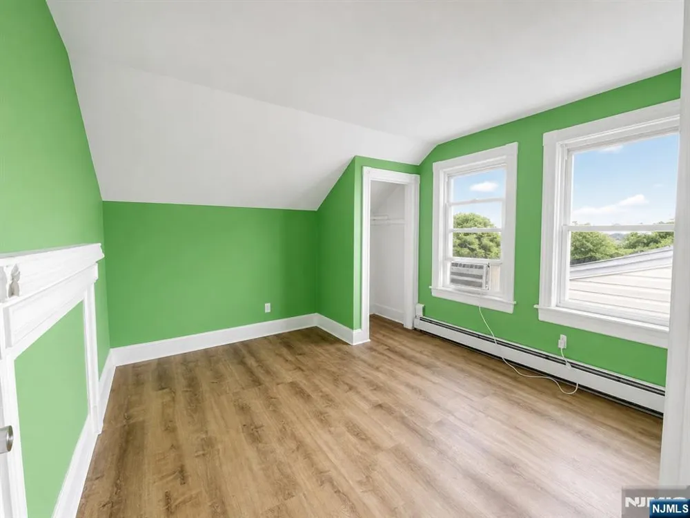 276 Atlantic Street Paterson, NJ 07503