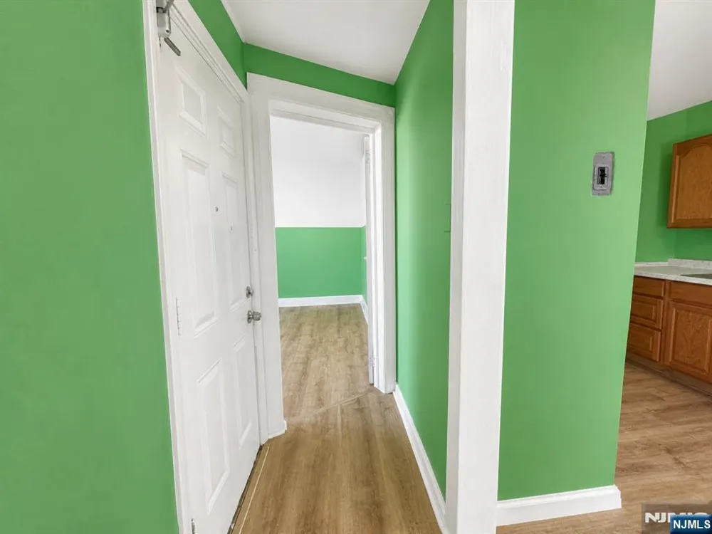 276 Atlantic Street Paterson, NJ 07503