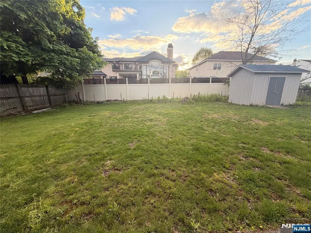 347 Forest Avenue Paramus, NJ 07652