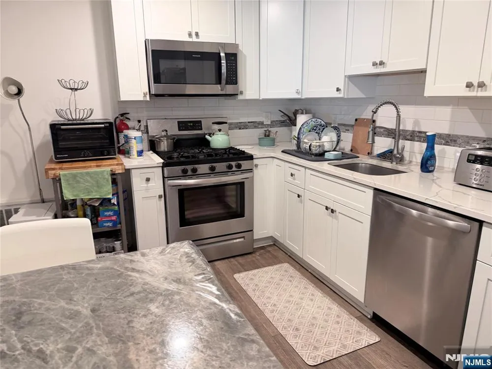 347 Forest Avenue Paramus, NJ 07652