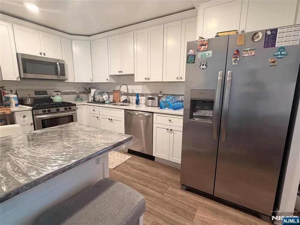 347 Forest Avenue Paramus, NJ 07652