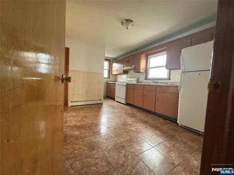 404 3rd Street 2