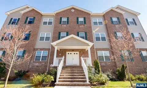 92 Willow Street 3