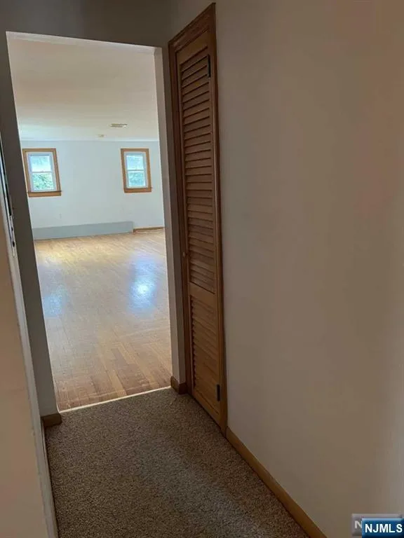 211 Paterson Avenue 2nd Fl Midland Park, NJ 07432