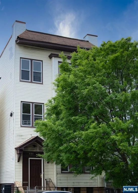 428 Avon Avenue Newark, NJ 07108