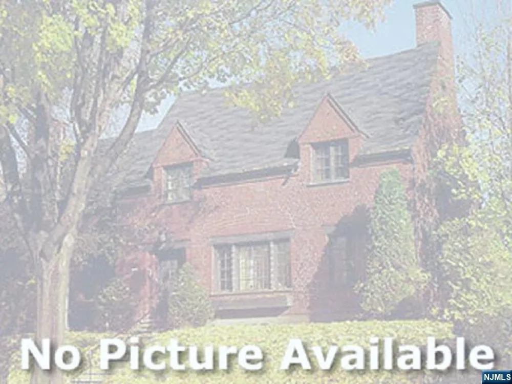 428 Avon Avenue Newark, NJ 07108