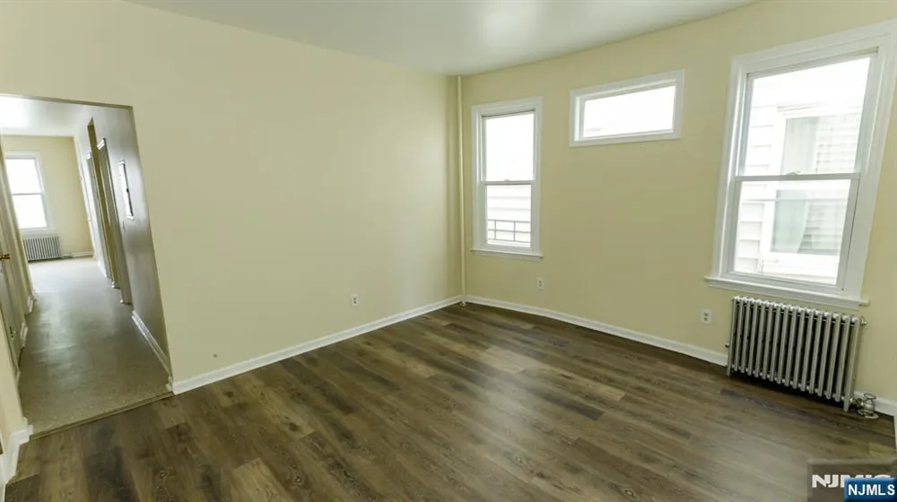 428 Avon Avenue Newark, NJ 07108