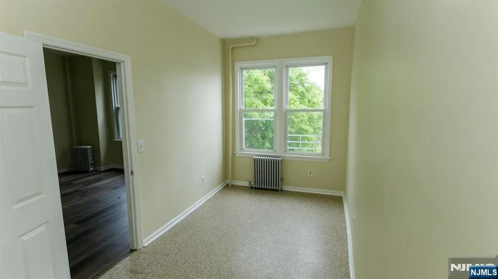 428 Avon Avenue Newark, NJ 07108