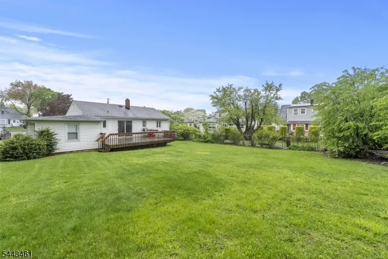 46 Daka Ct Bloomfield, NJ 07003