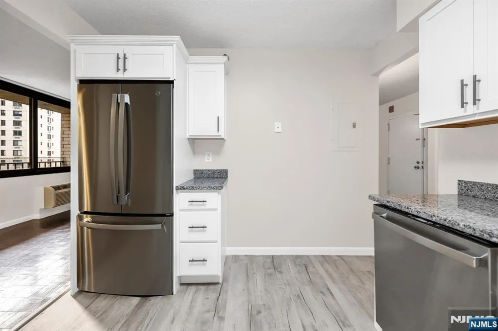 326 Prospect Avenue 6J Hackensack, NJ 07601