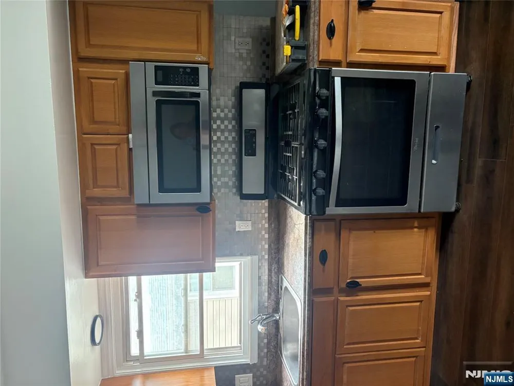 10 Strong Street #2 Wallington, NJ 07057