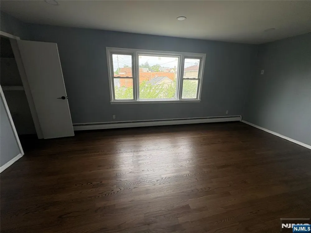 10 Strong Street #2 Wallington, NJ 07057