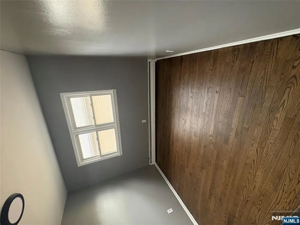 10 Strong Street #2 Wallington, NJ 07057