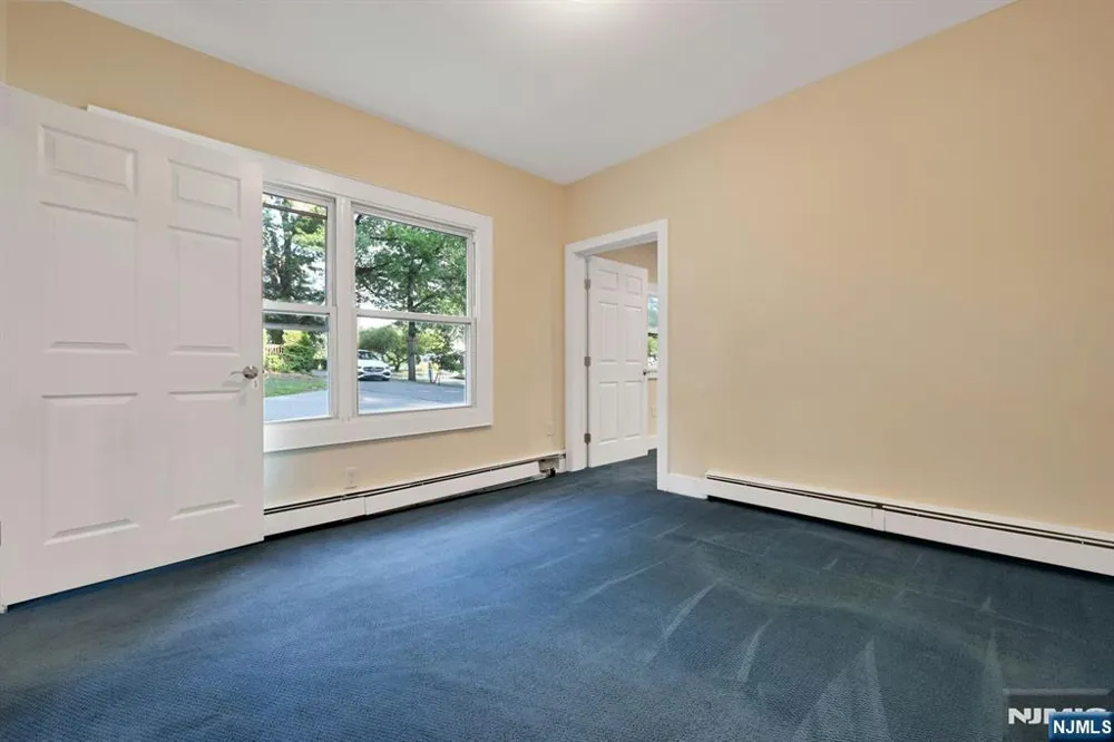 288 Van Dien Avenue D Ridgewood, NJ 07450