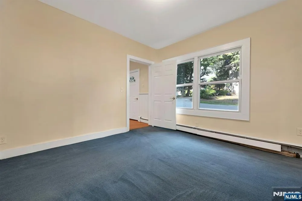 288 Van Dien Avenue D Ridgewood, NJ 07450