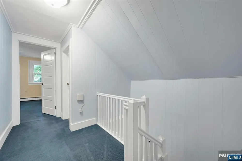 288 Van Dien Avenue D Ridgewood, NJ 07450