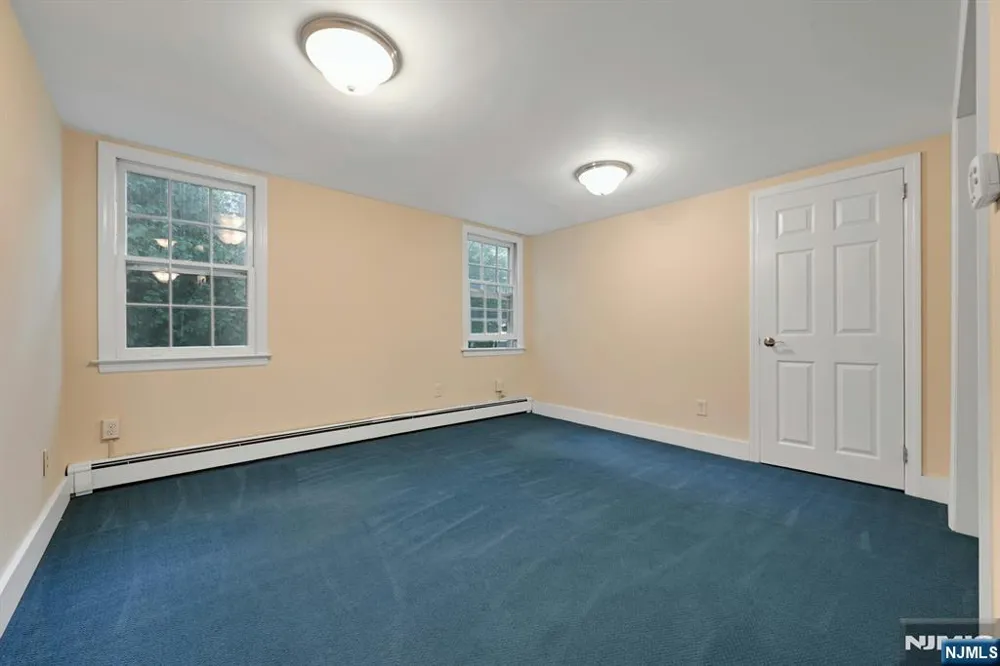 288 Van Dien Avenue D Ridgewood, NJ 07450