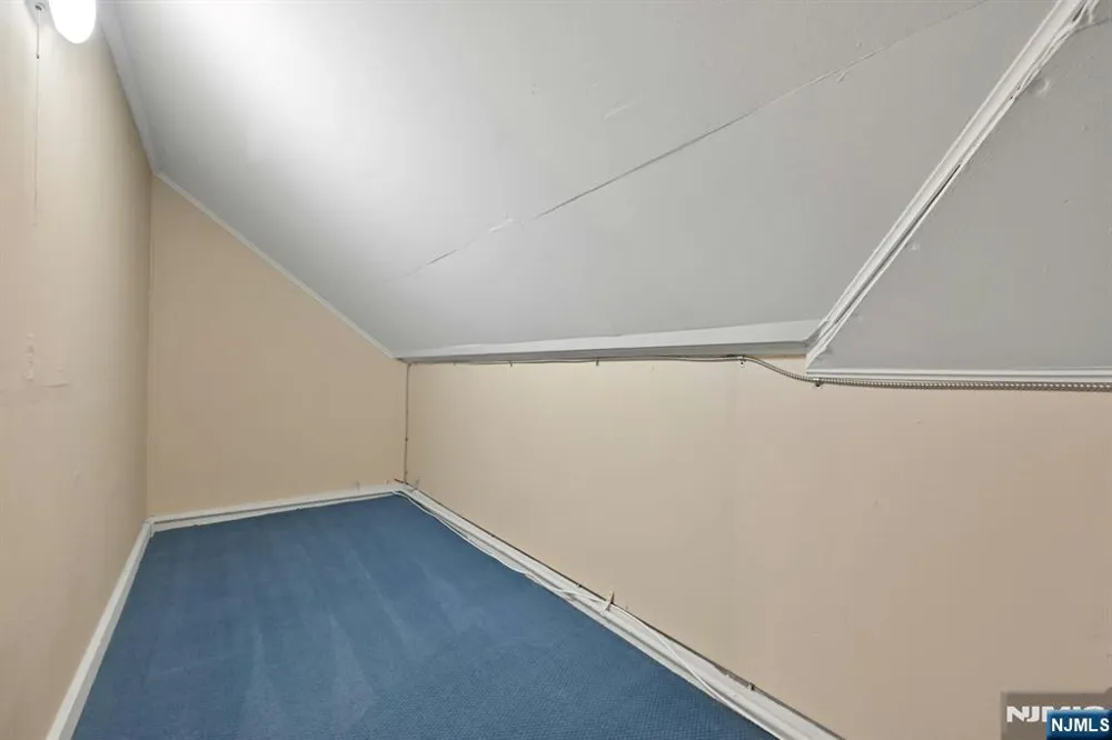 288 Van Dien Avenue D Ridgewood, NJ 07450