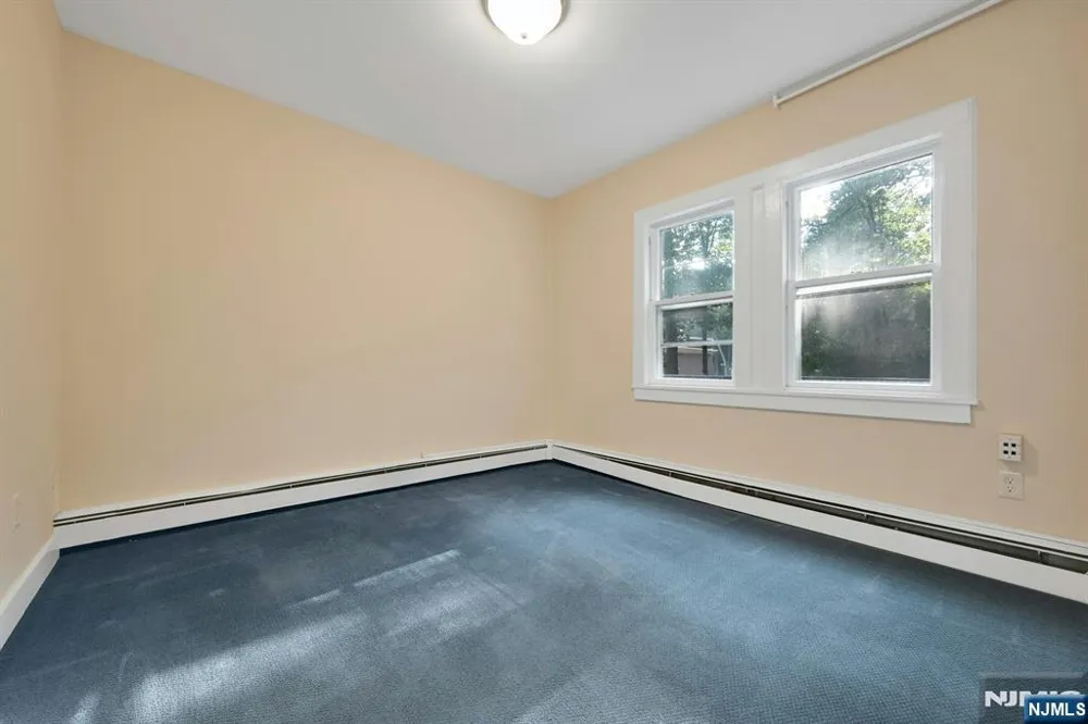 288 Van Dien Avenue D Ridgewood, NJ 07450