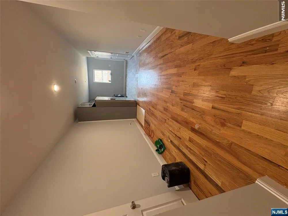 479 N 6th Street 1 Newark, NJ 07107