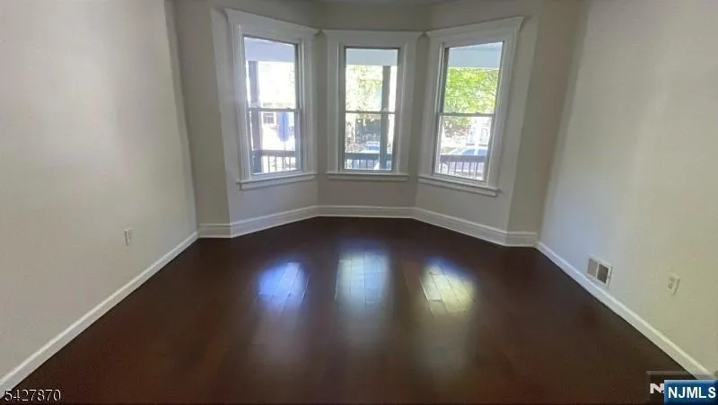 120 7th Street 2 Newark, NJ 07107