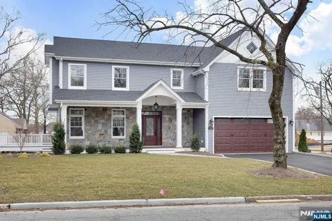 582 Green Valley Road