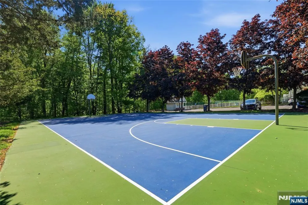 5301 Tudor Drive Pequannock Township, NJ 07444