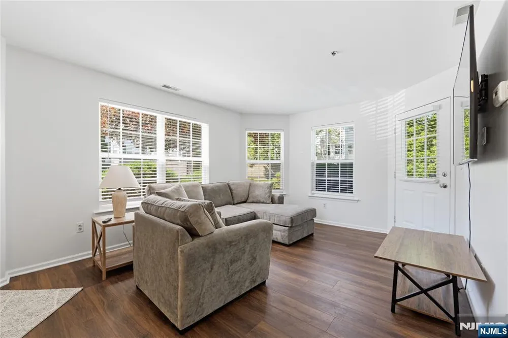 5301 Tudor Drive Pequannock Township, NJ 07444