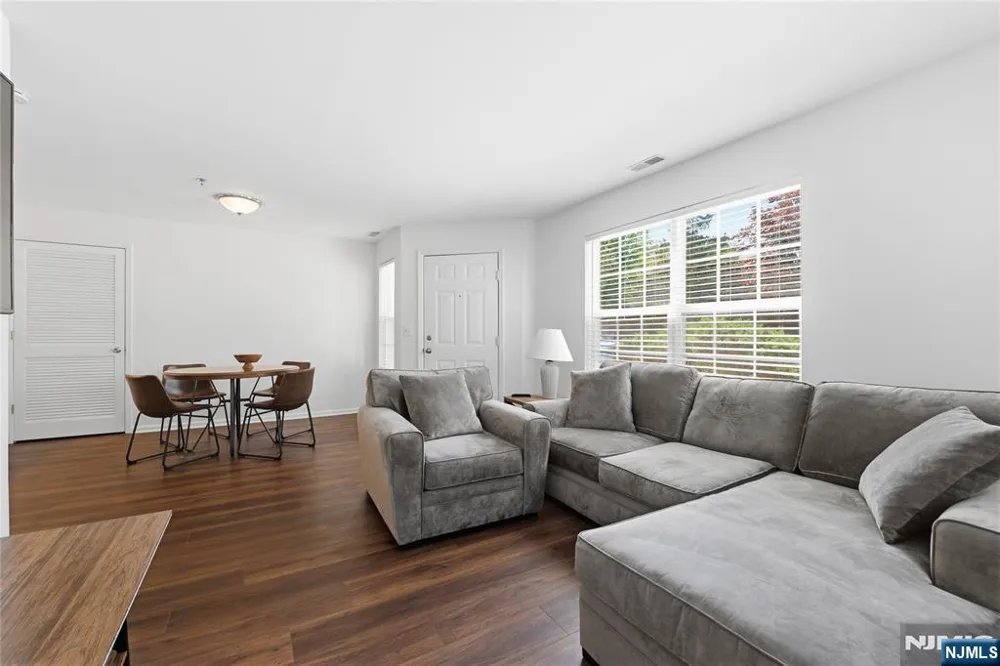 5301 Tudor Drive Pequannock Township, NJ 07444