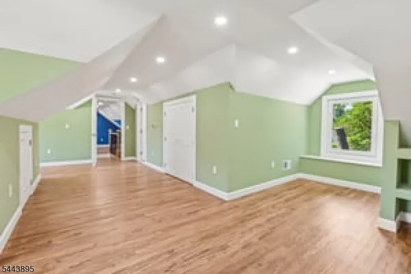 50 Lincoln Pl Waldwick, NJ 07463