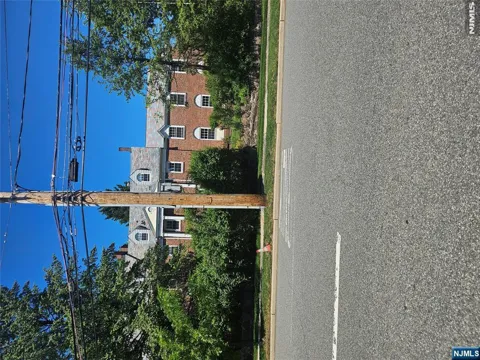 185 Palisade Avenue A1B