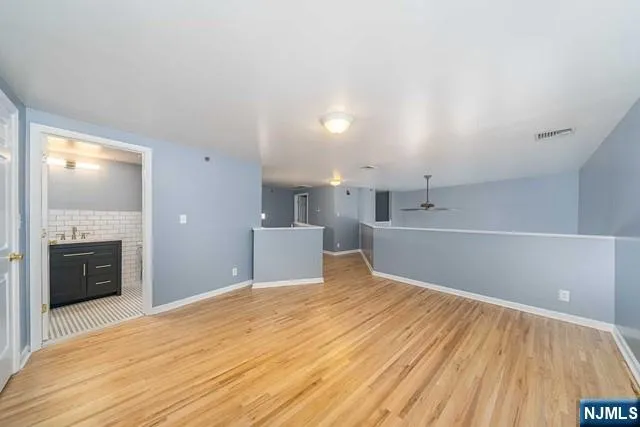 9 Park Avenue 2A Rutherford, NJ 07070