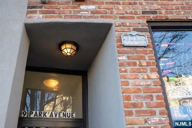 9 Park Avenue 2A Rutherford, NJ 07070