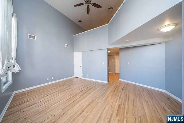 9 Park Avenue 2A Rutherford, NJ 07070