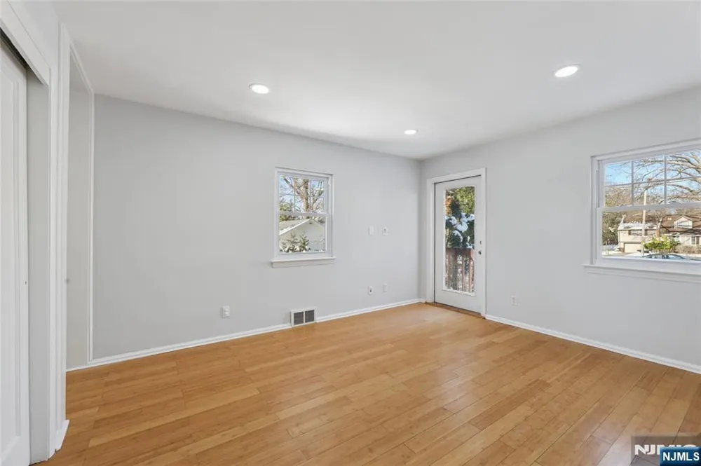 51 Day Avenue Tenafly, NJ 07670