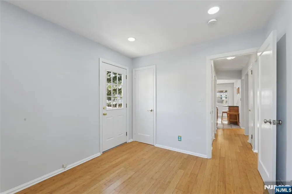 51 Day Avenue Tenafly, NJ 07670
