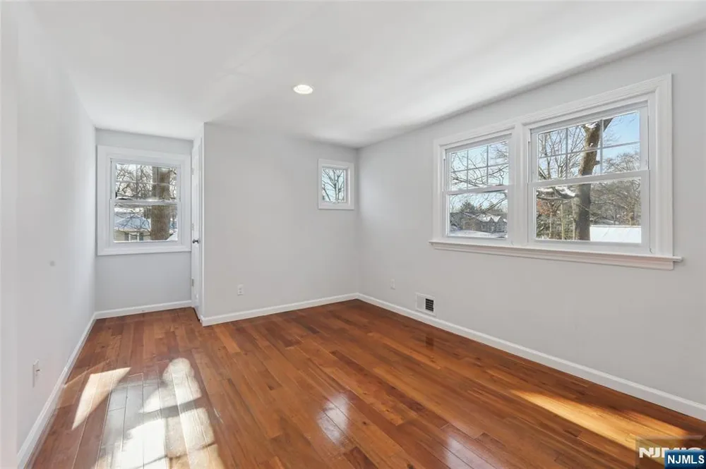 51 Day Avenue Tenafly, NJ 07670