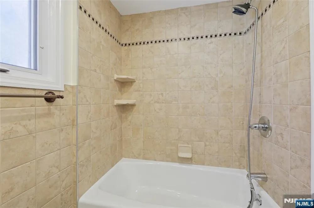 51 Day Avenue Tenafly, NJ 07670